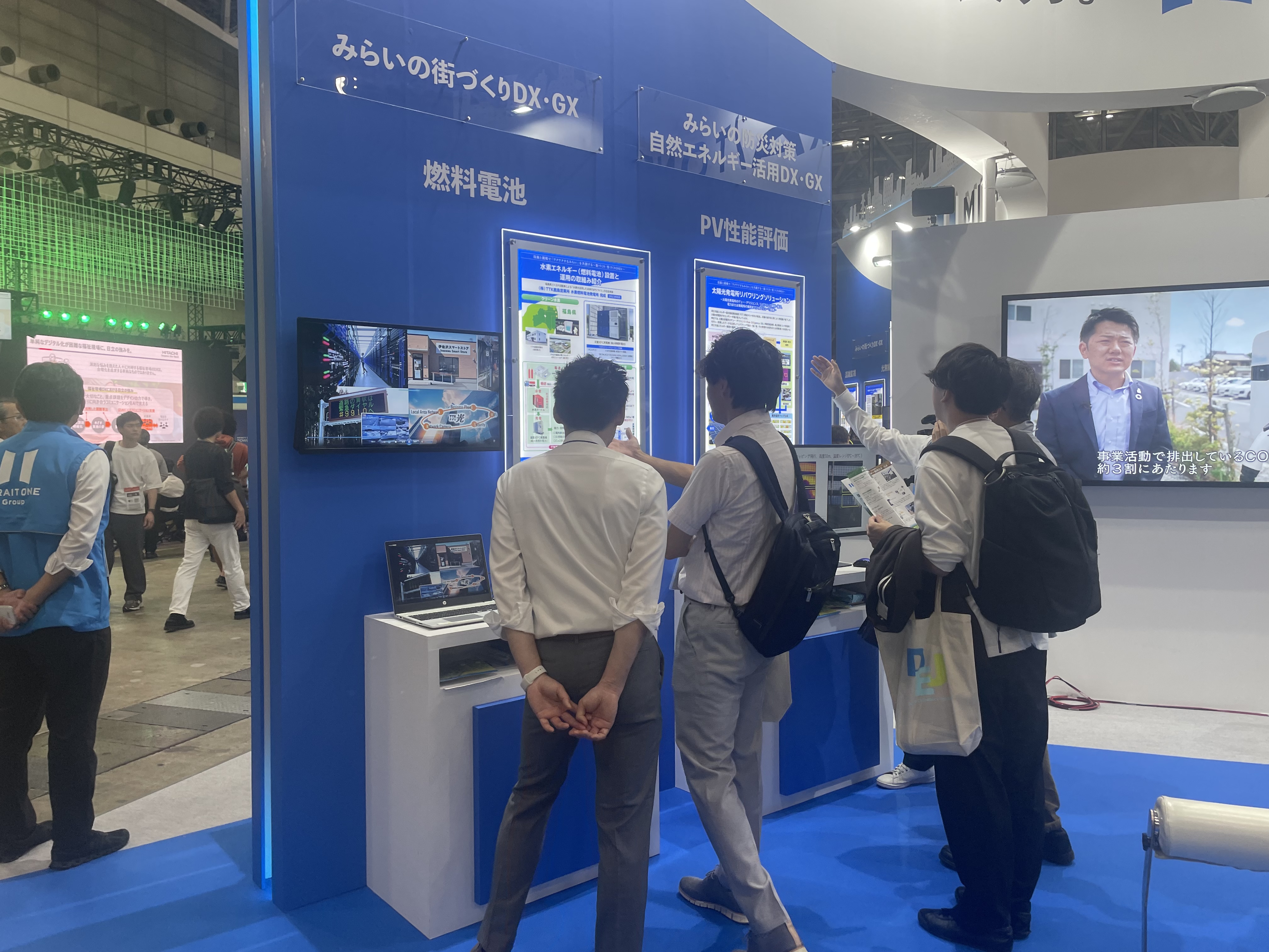 出展の様子 3
